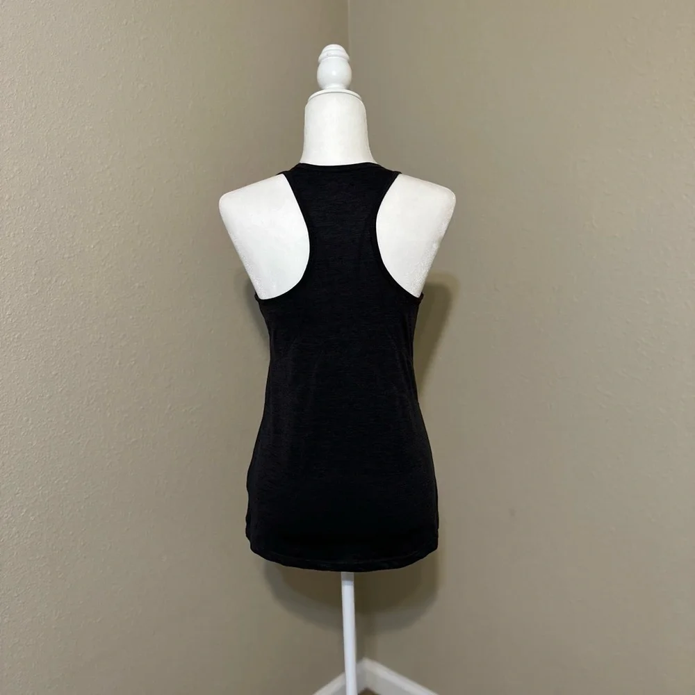 Reebok Grey Training Tank Top Size: Small - Picture 6 of 7